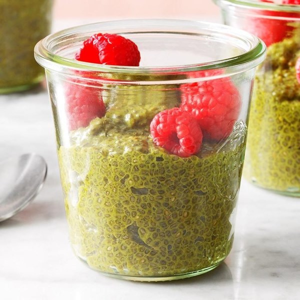 Matcha chia pudding