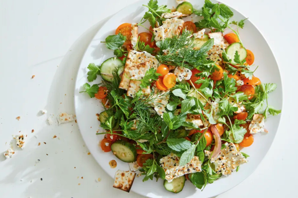 Matzo fattoush