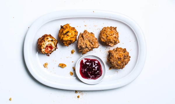 Matzo fritters