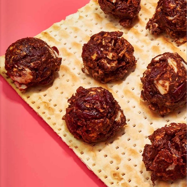 Matzo morsels