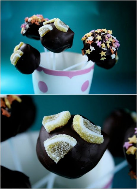Maya gold lemon drizzle cake pops