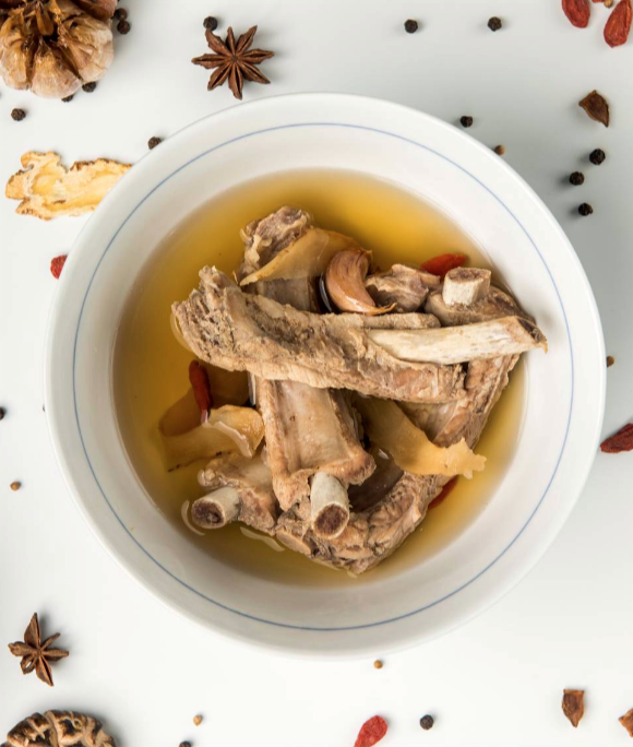 Meat-and-bone herbal tea soup