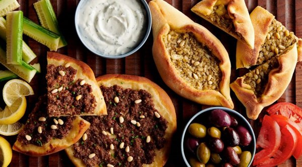 Meat and za'atar cheese pies (S'feeha and manakish) [Salmah Hack]