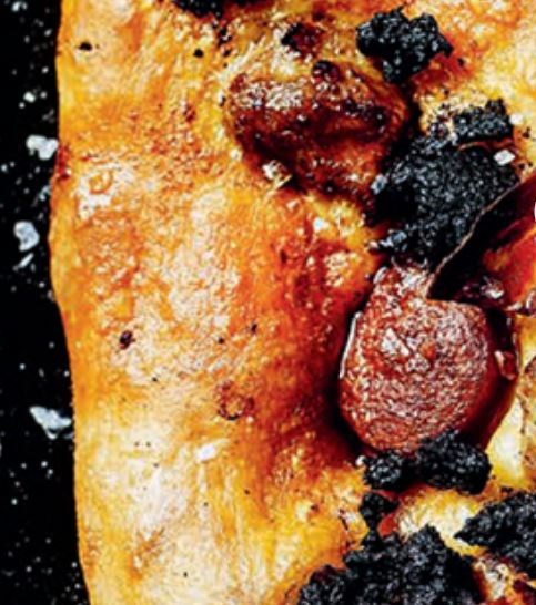 Meat focaccia (Coca de requena)