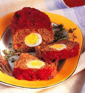 Meat loaf with sweet-and-sour tomato sauce (Rollo me haminados)