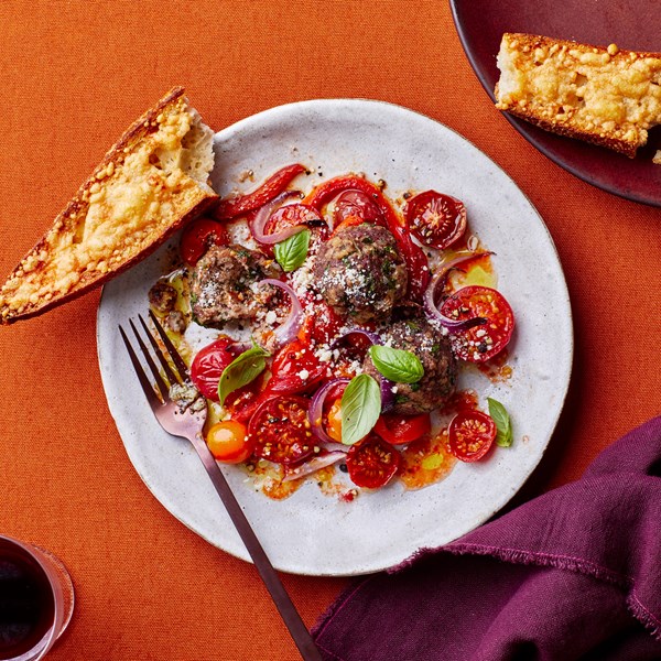 Meatball with burst tomatoes 