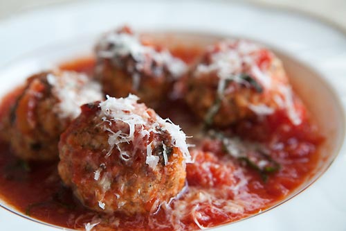 Meatballs with ricotta in tomato sauce