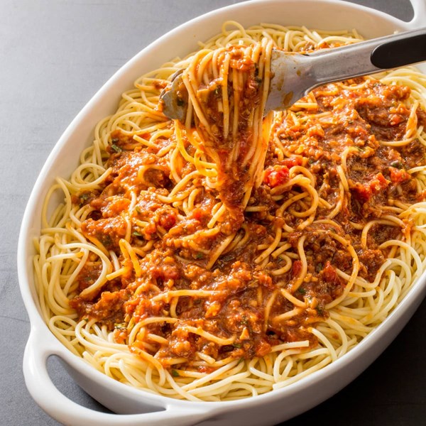 Meatless "meat" sauce with chickpeas and mushrooms