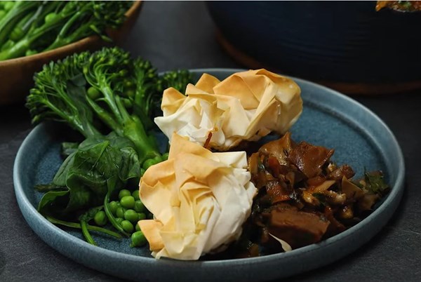 Meaty mushroom pie
