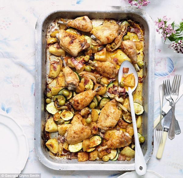Mediterranean all-in-one chicken