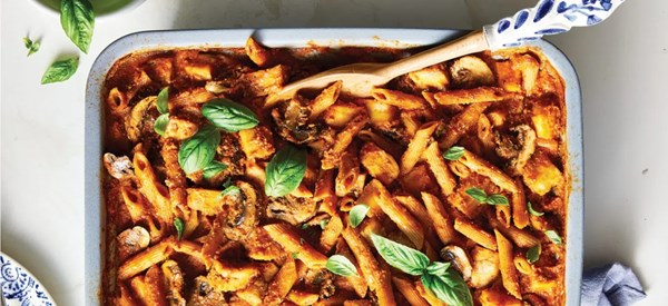 Mediterranean pasta bake 