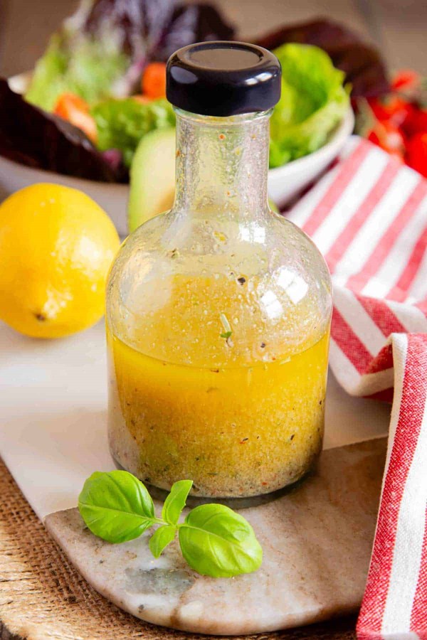 Mediterranean salad dressing