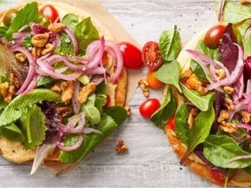 Mediterranean salad pizza