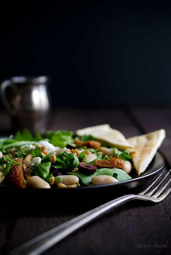 Mediterranean salad with roasted tomato vinaigrette