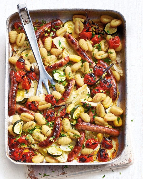 Mediterranean sausage, vegetable and gnocchi tray roast 