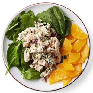 Mediterranean tuna-spinach salad