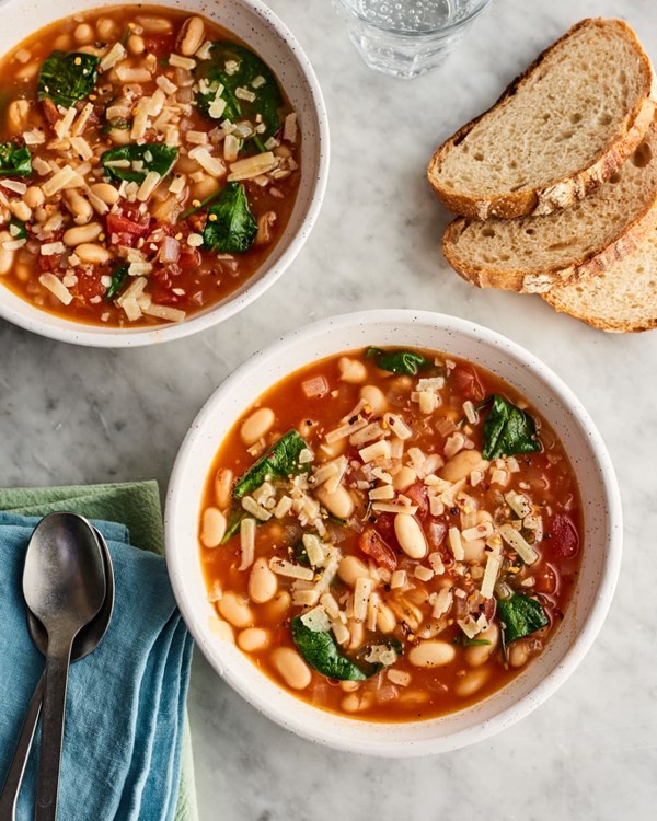 Mediterranean white bean soup