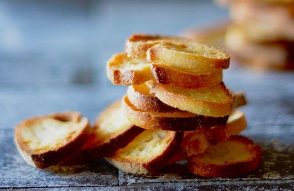 Melba toasts