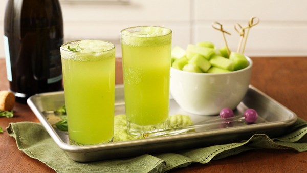 Melon-basil sparkler 