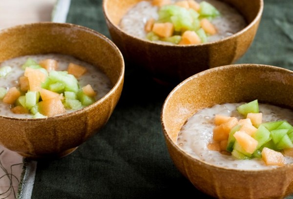 Melon, honey and coconut sago pudding