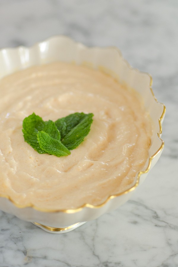 Melon-honey mousse