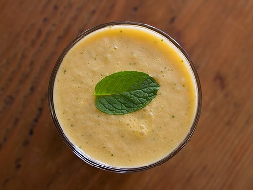 Melon-mint smoothie