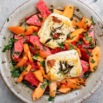 Melon with baked halloumi and basil
