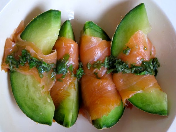 Melon with smoked salmon