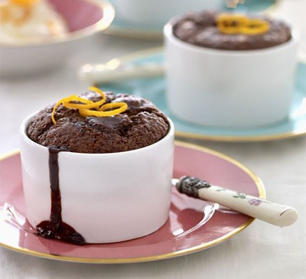 Melting chocolate and orange puddings