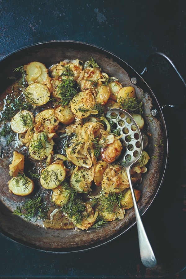 Melting potatoes with dill