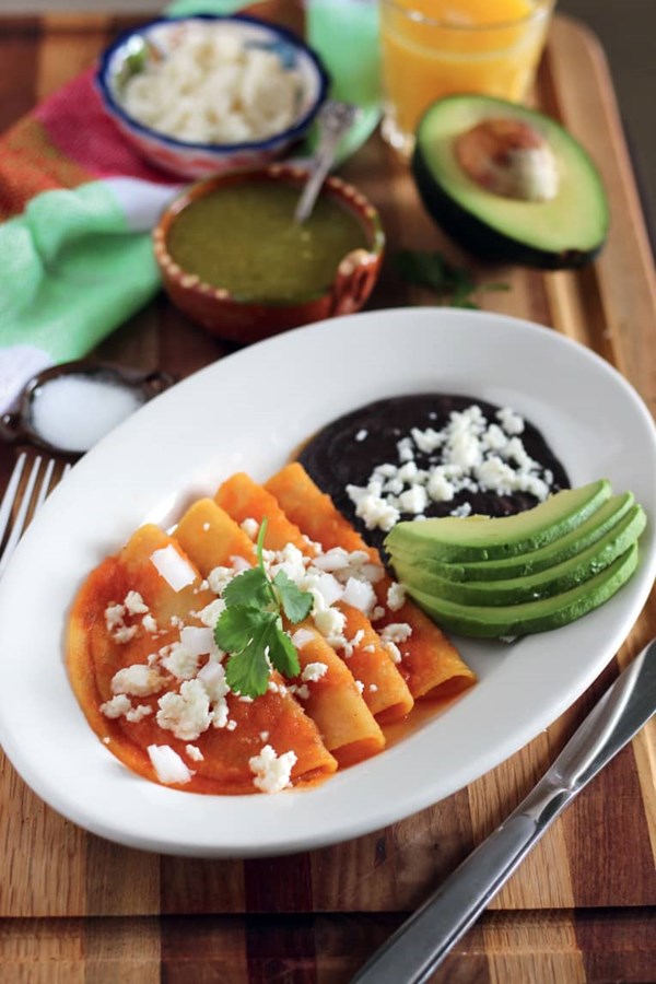 Mely Martínez’s entomatadas