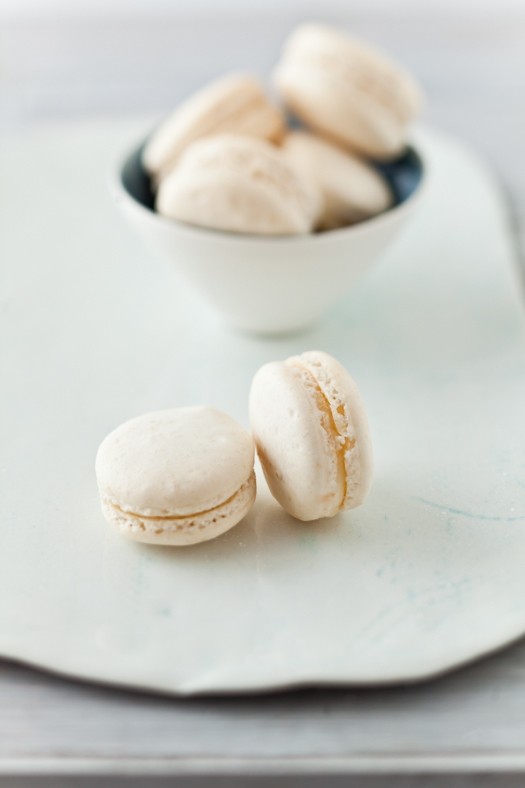 Membrillo mascarpone macarons