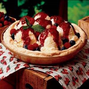 Meringue berry pie