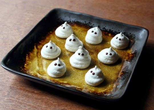 Meringue bones and ghosts