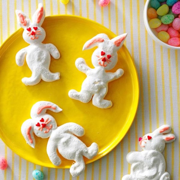 Meringue bunnies