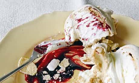Meringue, coffee, blackcurrants