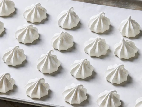 Meringue cookies
