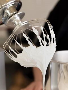 Meringue frosting