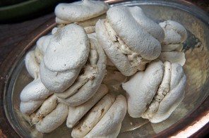 Meringue kiss sandwiches with pineapple buttercream
