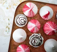 Meringue kisses