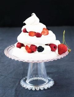 Meringue Pavlova