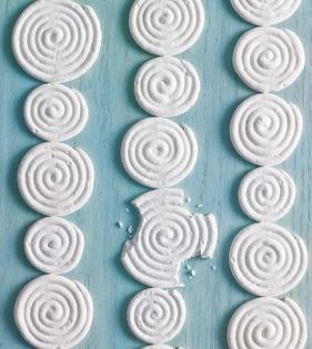 Meringue spirals