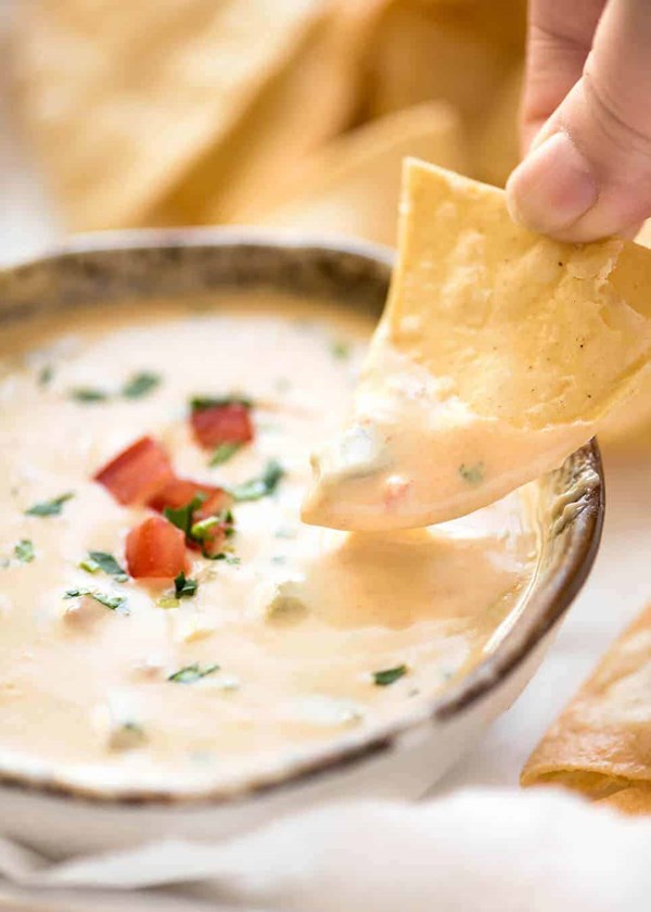 Mexican cheese dip (Queso dip)