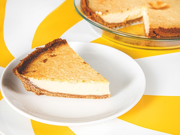 Mexican cheese pie (Pay de queso)