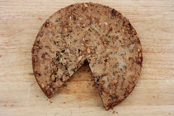 Mexican chocolate-pumpkin seed cake (Pastel de chocolate y pepitas)