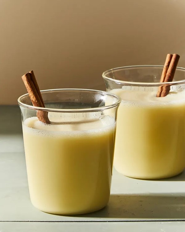 Mexican eggnog (Rompope)