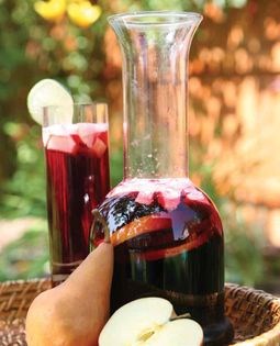 Mexican fruit sangria (Sangria Mexicana)