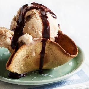 Mexican hot fudge sundae bowls