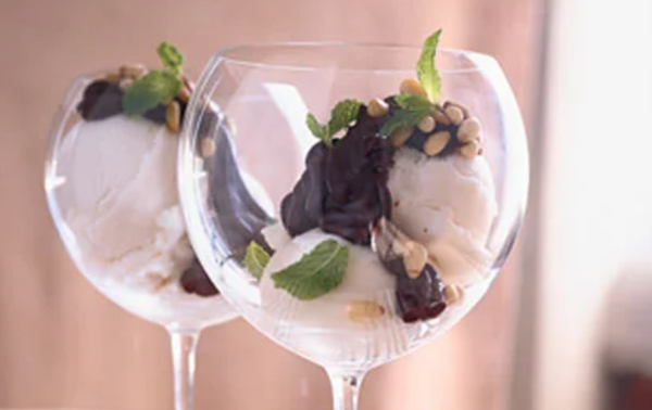 Mexican hot fudge sundaes