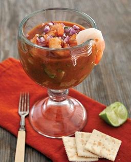 Mexican shrimp cocktail (Cóctel de camarones)